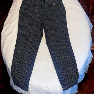 Rafaella Comfort capri pants, size: 12, Color: Black and white